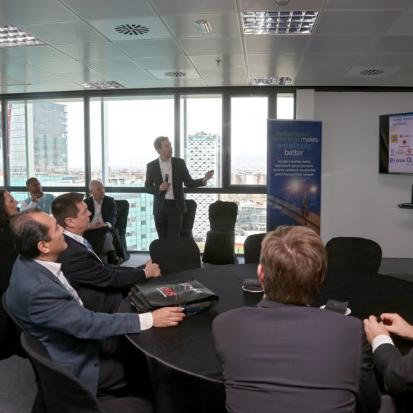 natural light upper floor meeting room facing fira gran via