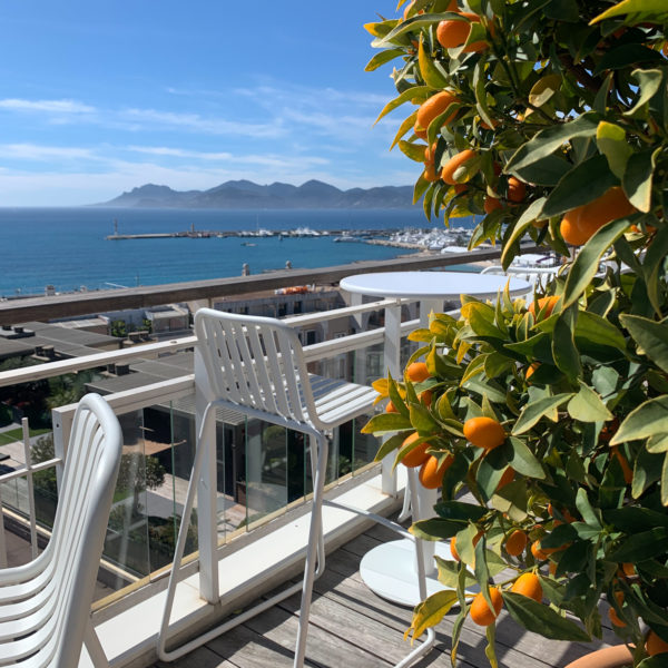 Croisette headquarters with a view over the sea in Cannes
