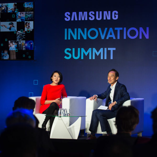 Fleur Pellerin and Young Sohn on stage during Innovation summit in Paris