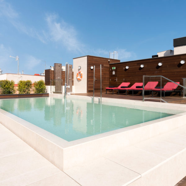 Swimming pool eixample hotel