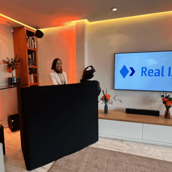 DJ lady performing during MIPIM happy hour