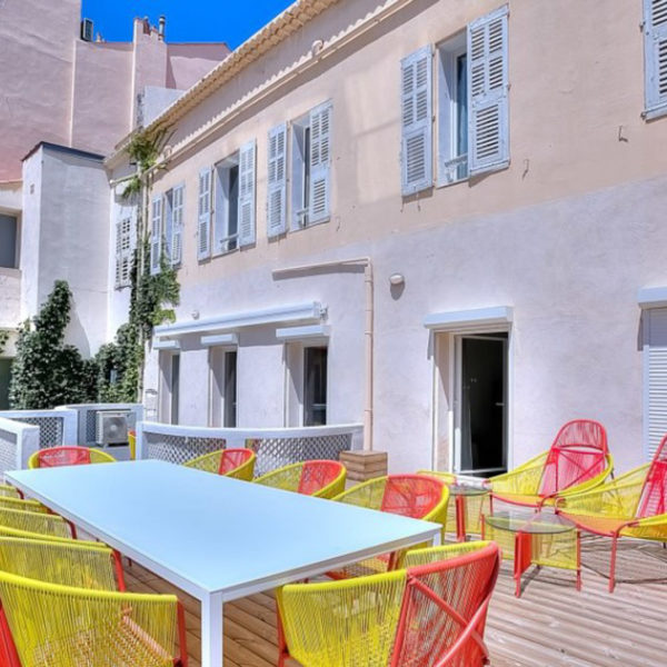 accommodation and business meeting appartment at walking distance from Le Palais des Festivals