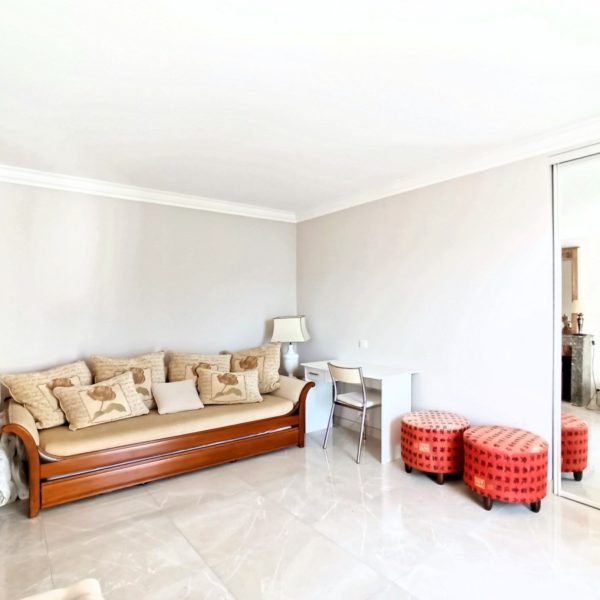 Living Room in front of the palais des festivals in cannes v2