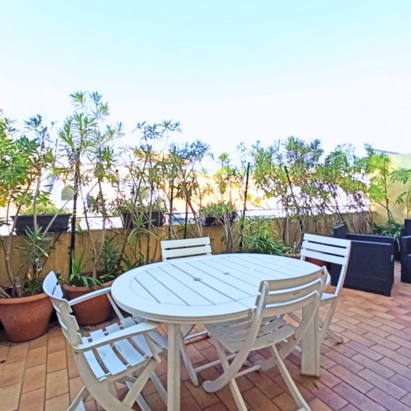 second terrace at walking distance from the palais des festivals