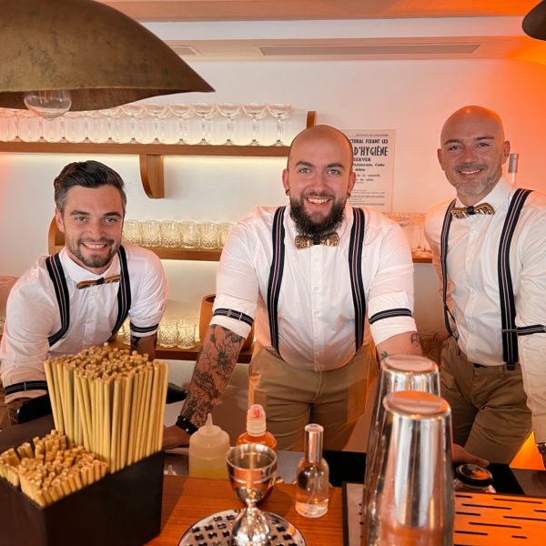 cocktail bartenders during events