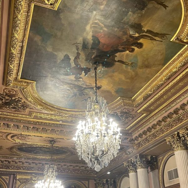 Plenary room ceiling with historical paintings